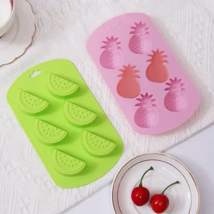 strawberry shape silicone Ice box